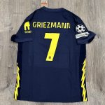 Nike Men's Navy and Blue Shirt