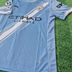 Nike Men's White and Blue Shirt - Image 5