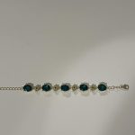 Green rhinestone bracelet - Image 2