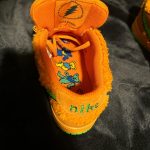 Nike Men's Orange and Green Trainers - Image 3