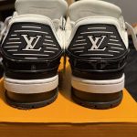 Louis Vuitton Men's Black and White Trainers - Image 5