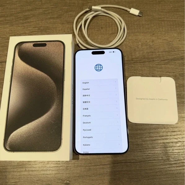 Apple iPhone 15 Pro Max 256 GB Natural Titanium (Unlocked)