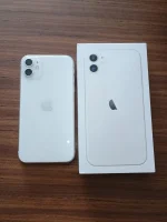iPhone 11 - Image 2