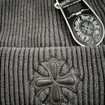 Men's Grey and Black Hat - Image 4