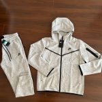 Nike Men's Grey Hoodie