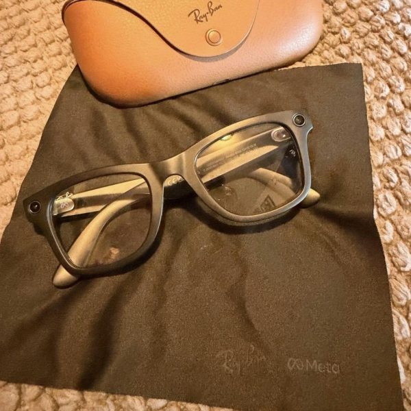 Ray-Ban Men's Grey and Black Sunglasses