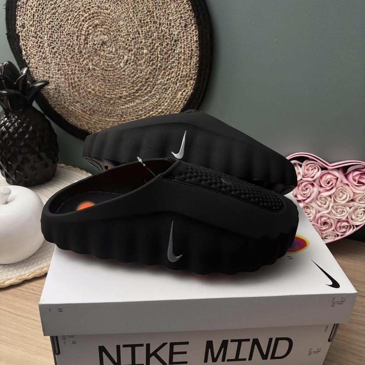 P0 Nike Men's Black Trainers - Image 1