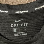 Nike Men's Black T-shirt - Image 4