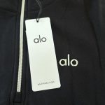 Alo Yoga Men's Black Sweatshirt - Image 3