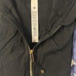 Lululemon Women's Black and Navy Jacket - Image 4